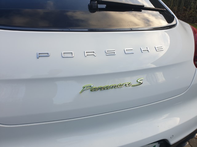 PORSCHE PANAMERA