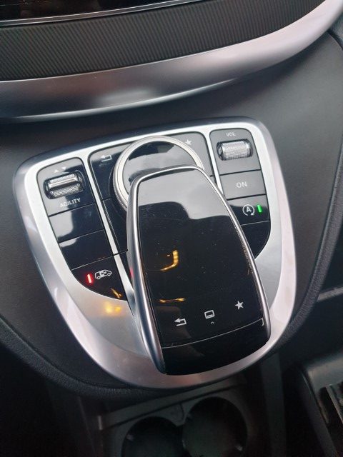 MERCEDES V220 - 7 ZITPL -