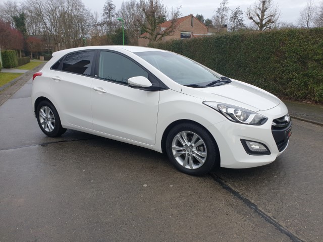 HYUNDAI I30 - GO!