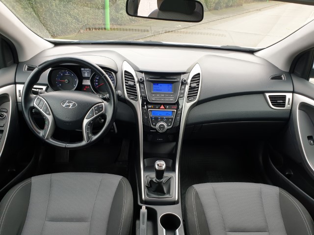 HYUNDAI I30 - GO!