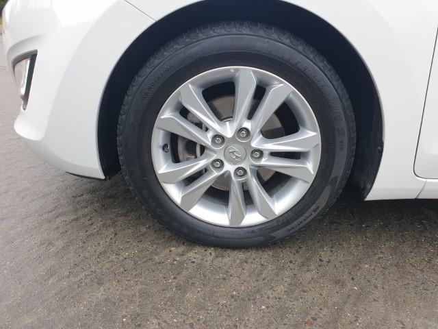 HYUNDAI I30 - GO!