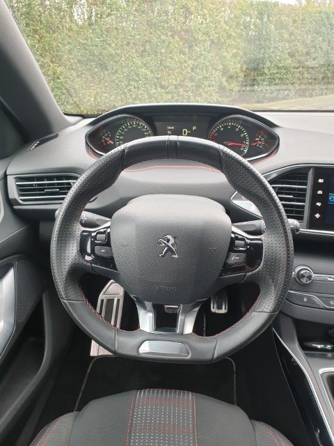 PEUGEOT 308 GT-LINE