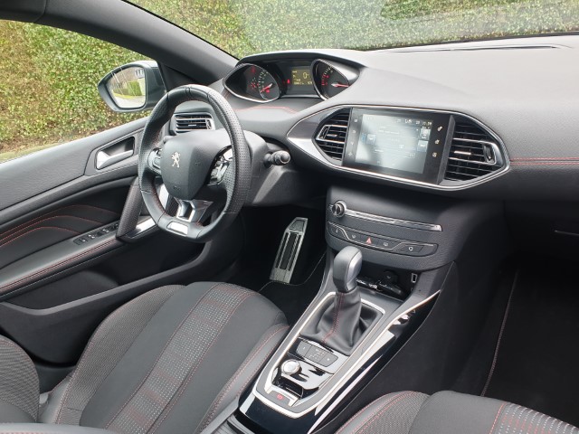 PEUGEOT 308 GT-LINE