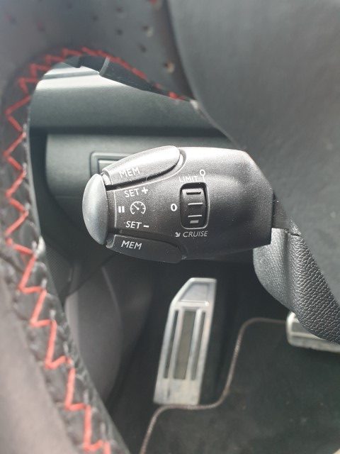 PEUGEOT 308 GT-LINE
