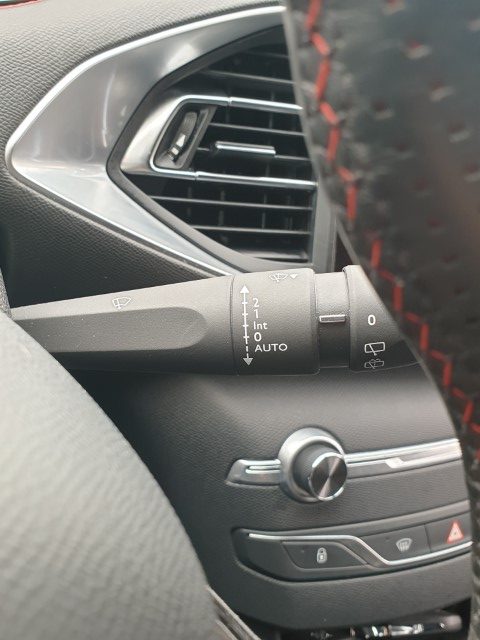 PEUGEOT 308 GT-LINE