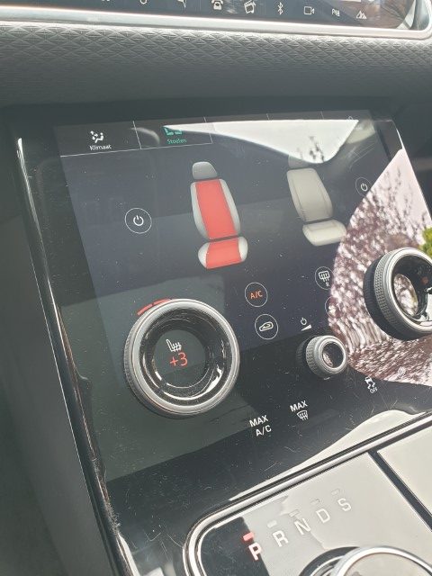 LAND ROVER - RANGE ROVER VELAR R-DYNAMIC