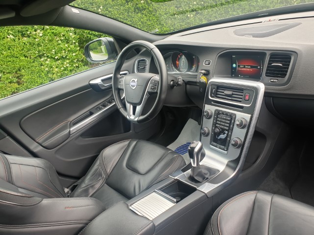 VOLVO V60 D3 2.0 OCEAN RACE