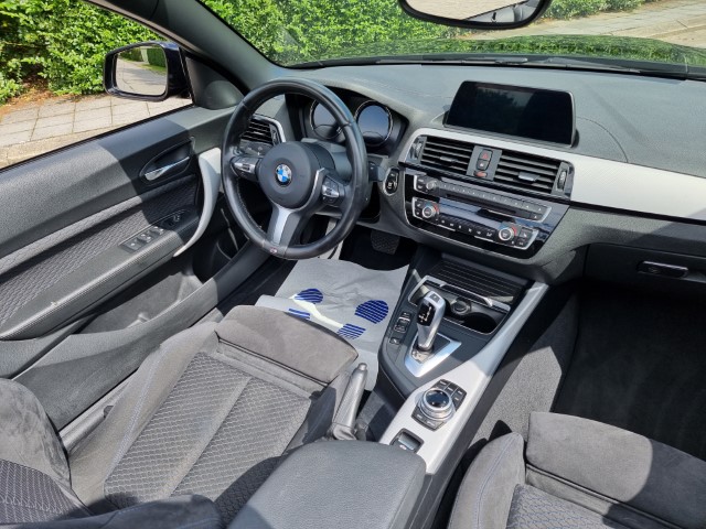 BMW 218d CABRIO M-PACK
