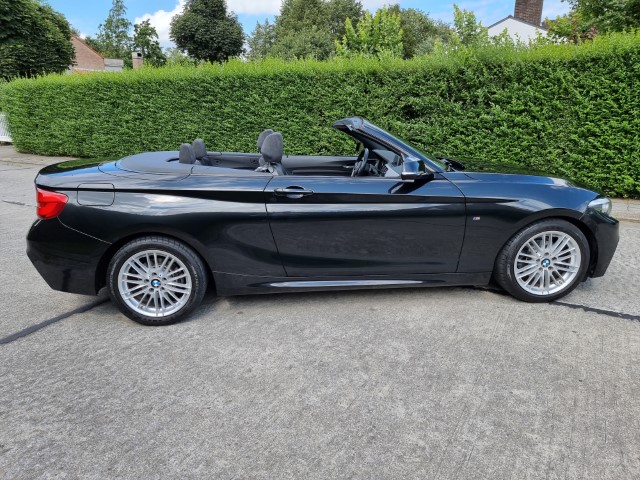 BMW 218d CABRIO M-PACK