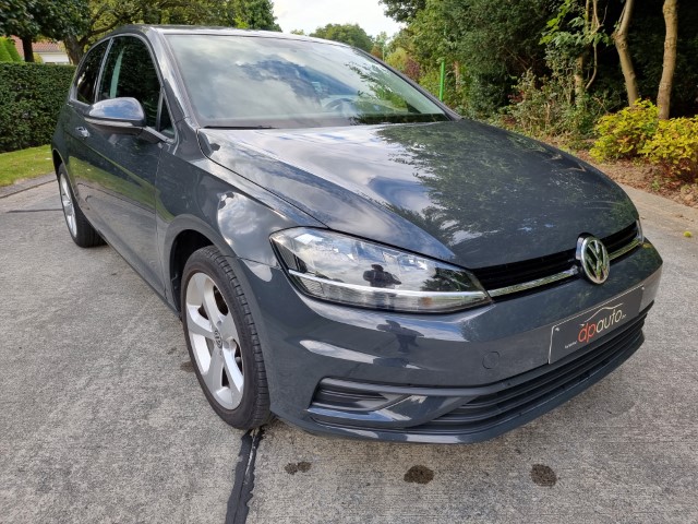 VOLKSWAGEN GOLF 1.0 TSI