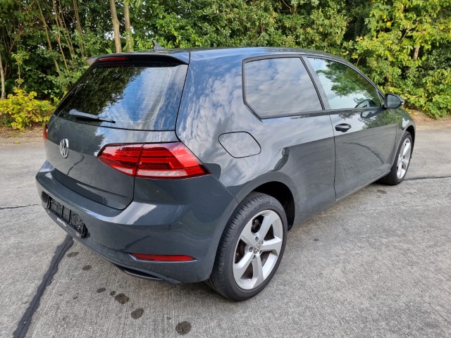 VOLKSWAGEN GOLF 1.0 TSI
