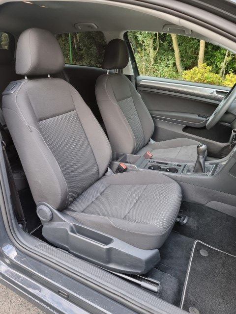 VOLKSWAGEN GOLF 1.0 TSI