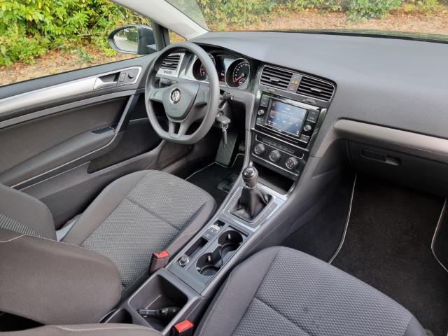 VOLKSWAGEN GOLF 1.0 TSI