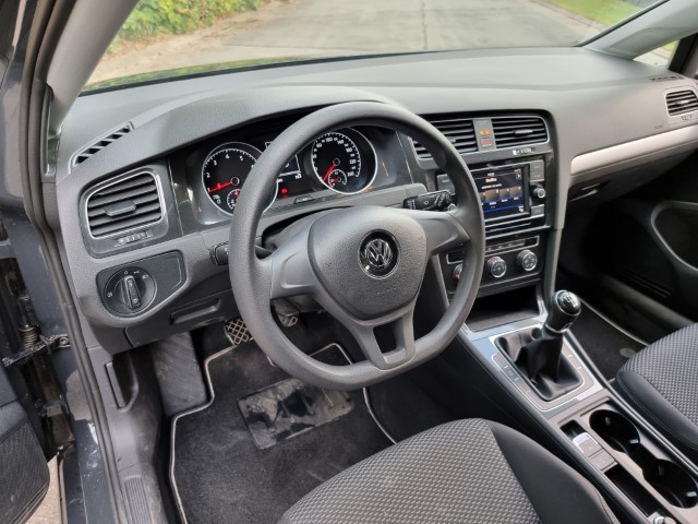 VOLKSWAGEN GOLF 1.0 TSI