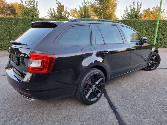 SKODA OCTAVIA RS DSG