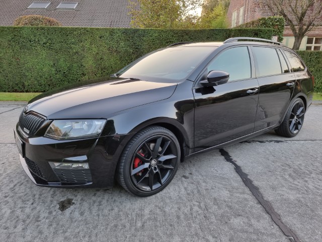 SKODA OCTAVIA RS DSG