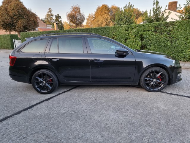 SKODA OCTAVIA RS DSG