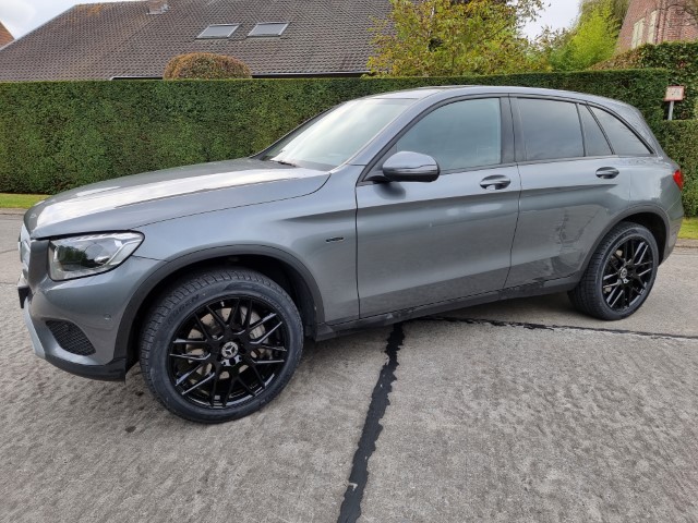 MERCEDES GLC 350 - E-HYBRID - 4 MATIC