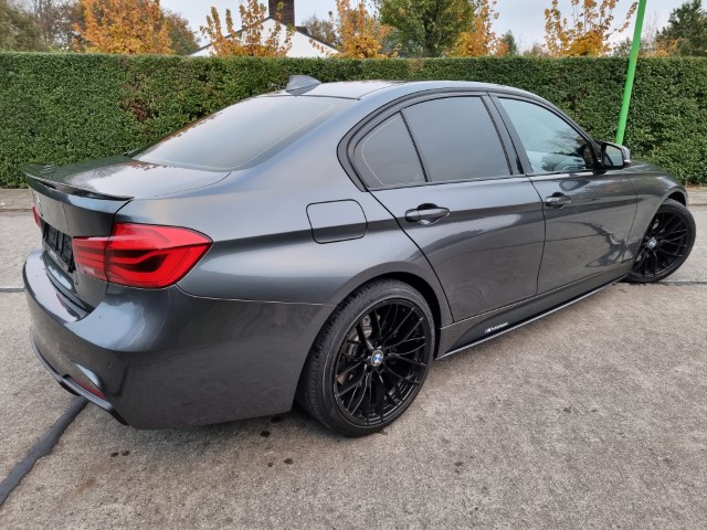BMW 328I M-PACK