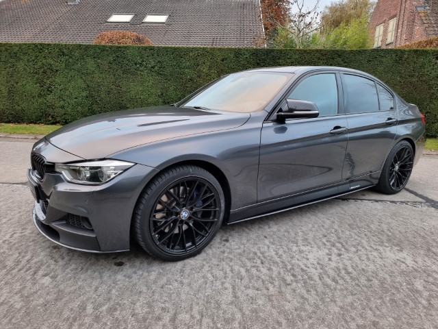 BMW 328I M-PACK
