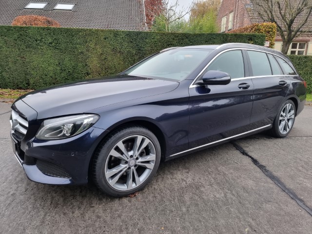 MERCEDES C220d