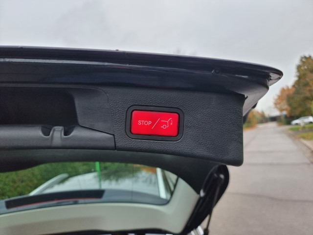 MERCEDES C220d