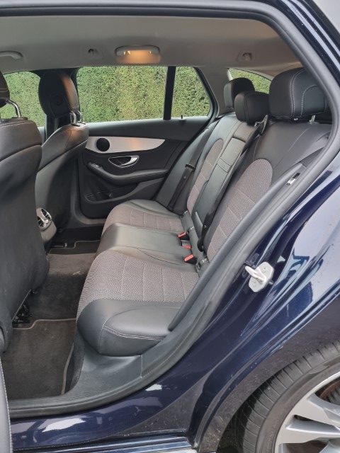 MERCEDES C220d