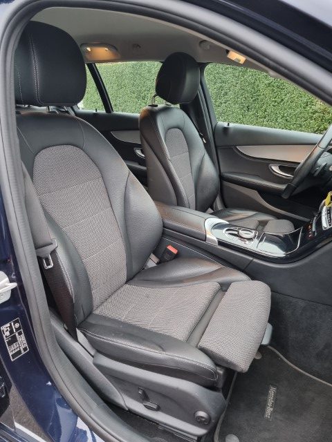 MERCEDES C220d