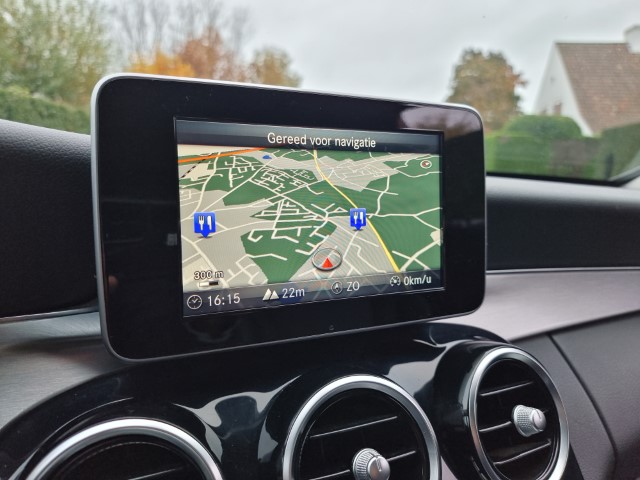 MERCEDES C220d