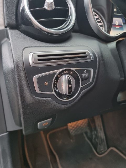 MERCEDES C220d