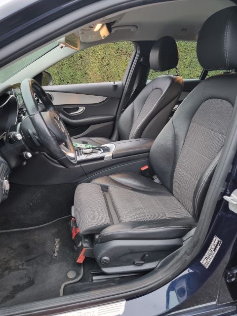MERCEDES C220d