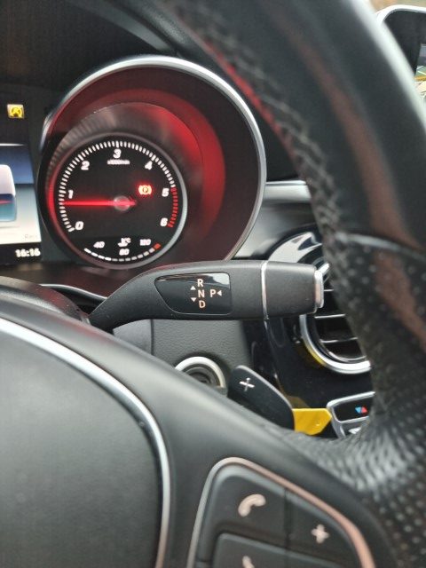 MERCEDES C220d