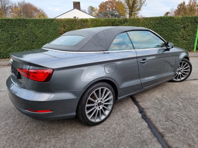 AUDI A3 CABRIO 2.0 TDI S-LINE