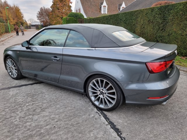 AUDI A3 CABRIO 2.0 TDI S-LINE