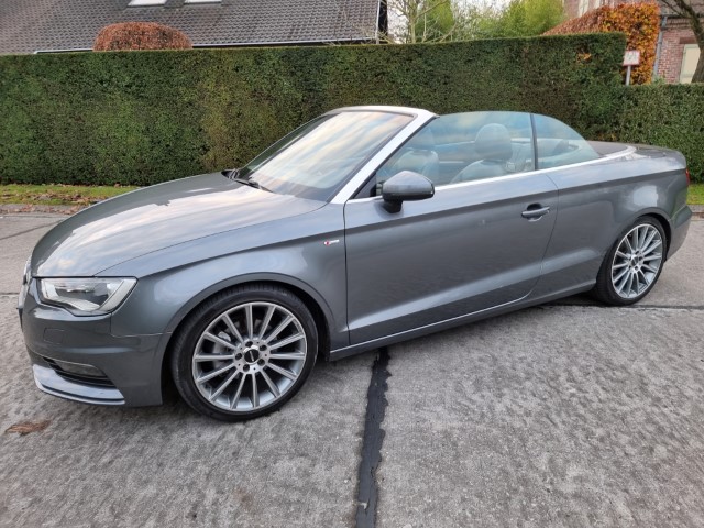 AUDI A3 CABRIO 2.0 TDI S-LINE