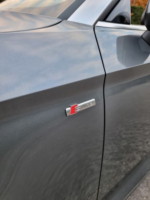 AUDI A3 CABRIO 2.0 TDI S-LINE