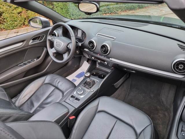 AUDI A3 CABRIO 2.0 TDI S-LINE