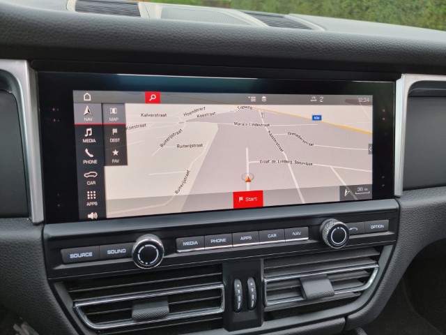 PORSCHE MACAN 2.0 TURBO PDK