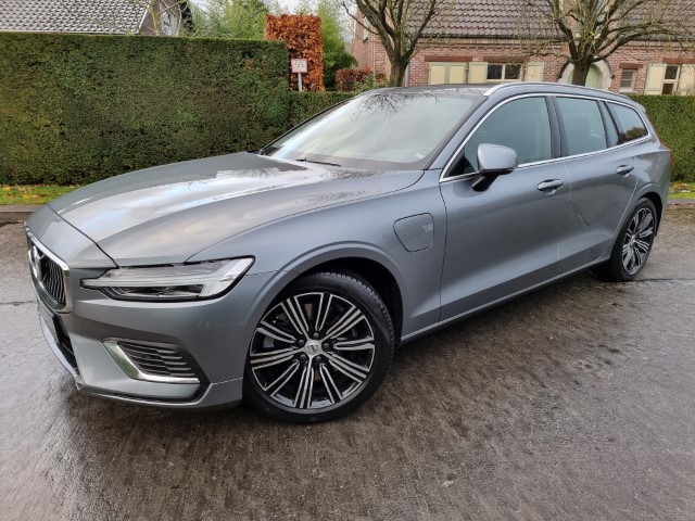 VOLVO V60 T8 AWD Inscription Geartronic