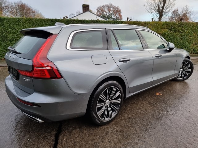VOLVO V60 T8 AWD Inscription Geartronic