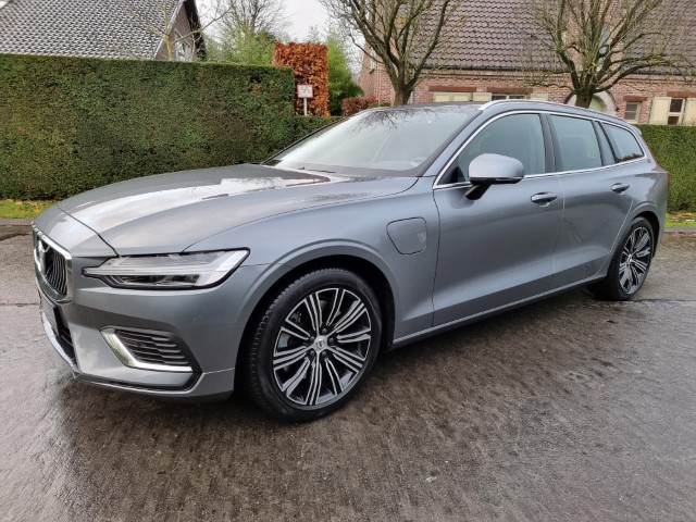 VOLVO V60 T8 AWD Inscription Geartronic