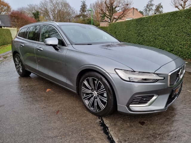 VOLVO V60 T8 AWD Inscription Geartronic