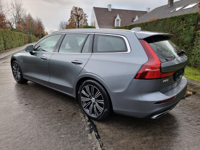 VOLVO V60 T8 AWD Inscription Geartronic