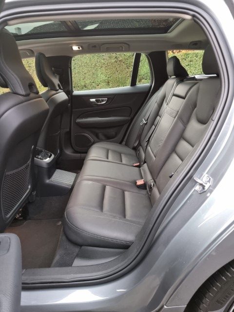 VOLVO V60 T8 AWD Inscription Geartronic