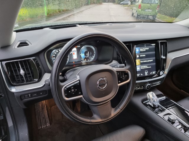 VOLVO V60 T8 AWD Inscription Geartronic