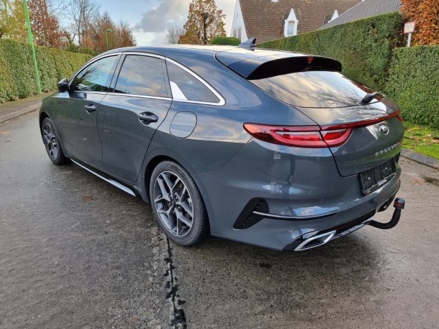 KIA PROCEED 1.6 CRDi GT-LINE
