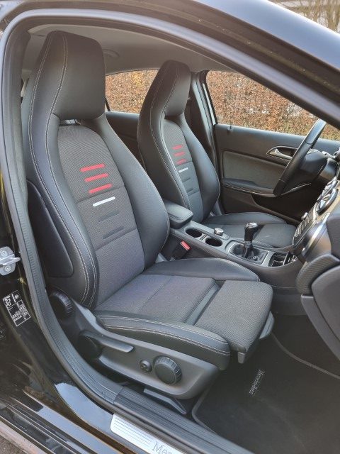 MERCEDES A 160 - AMG PACK