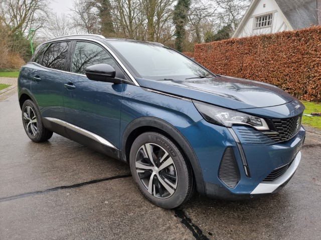 PEUGEOT 3008 - 1.6 GT LINE