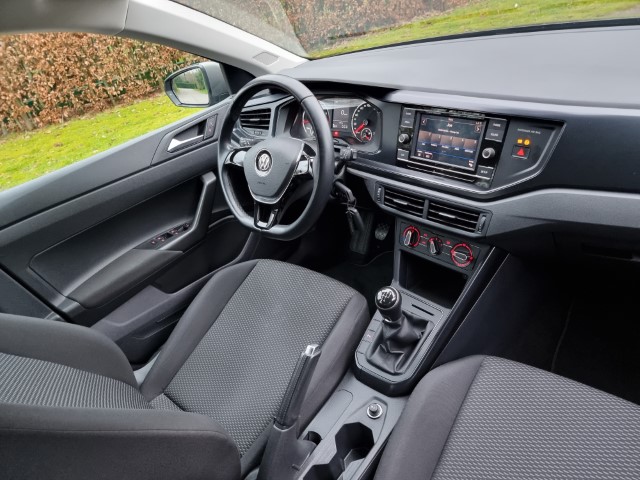 VOLKSWAGEN POLO 1.0 Comfortline