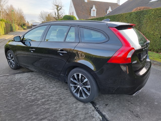 VOLVO V60 - D2 - DYNAMIC PACK